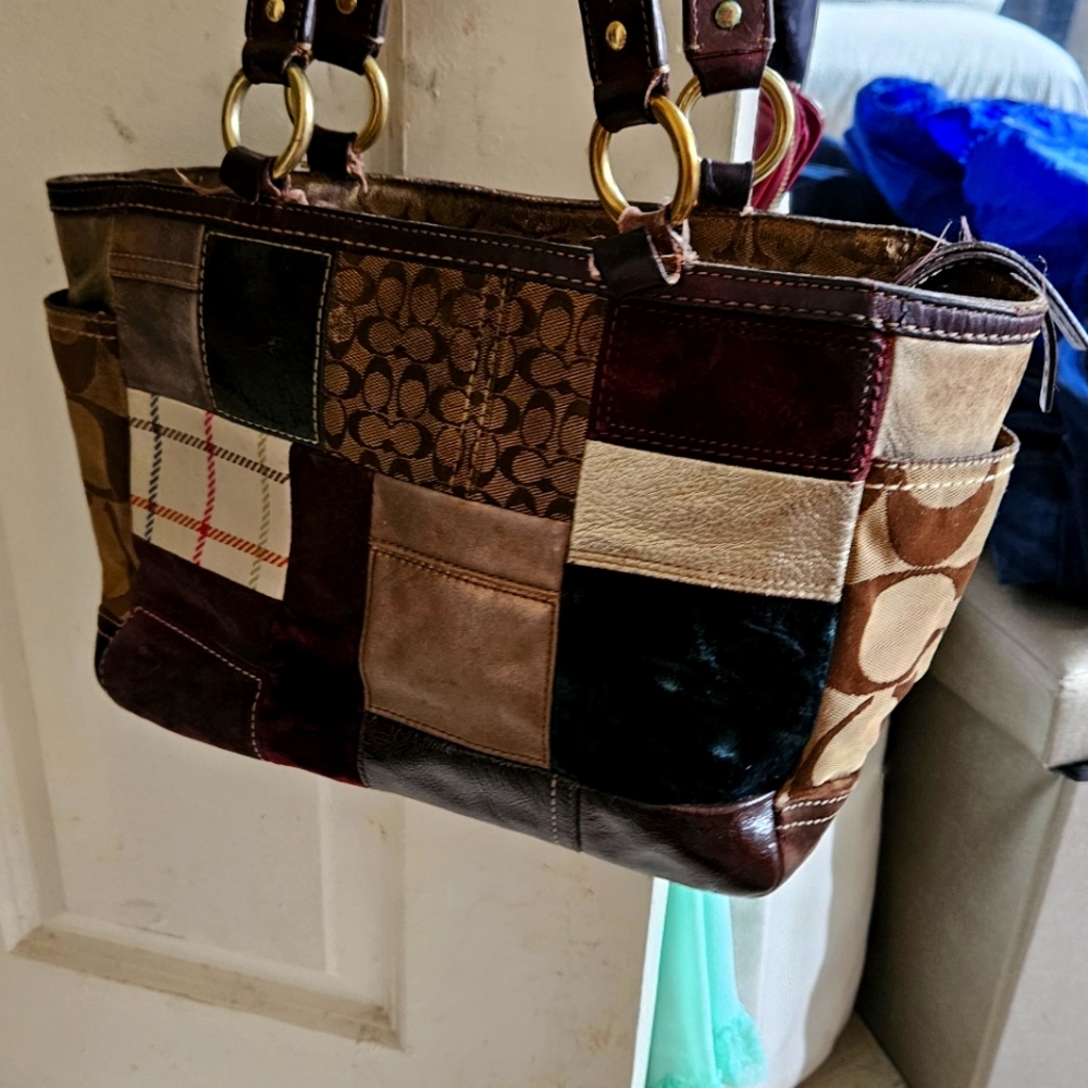 Hand bag